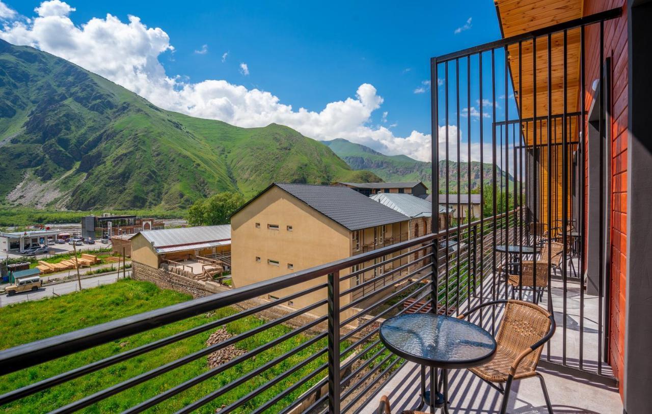 Hotel Darchi Kazbegi Exterior photo